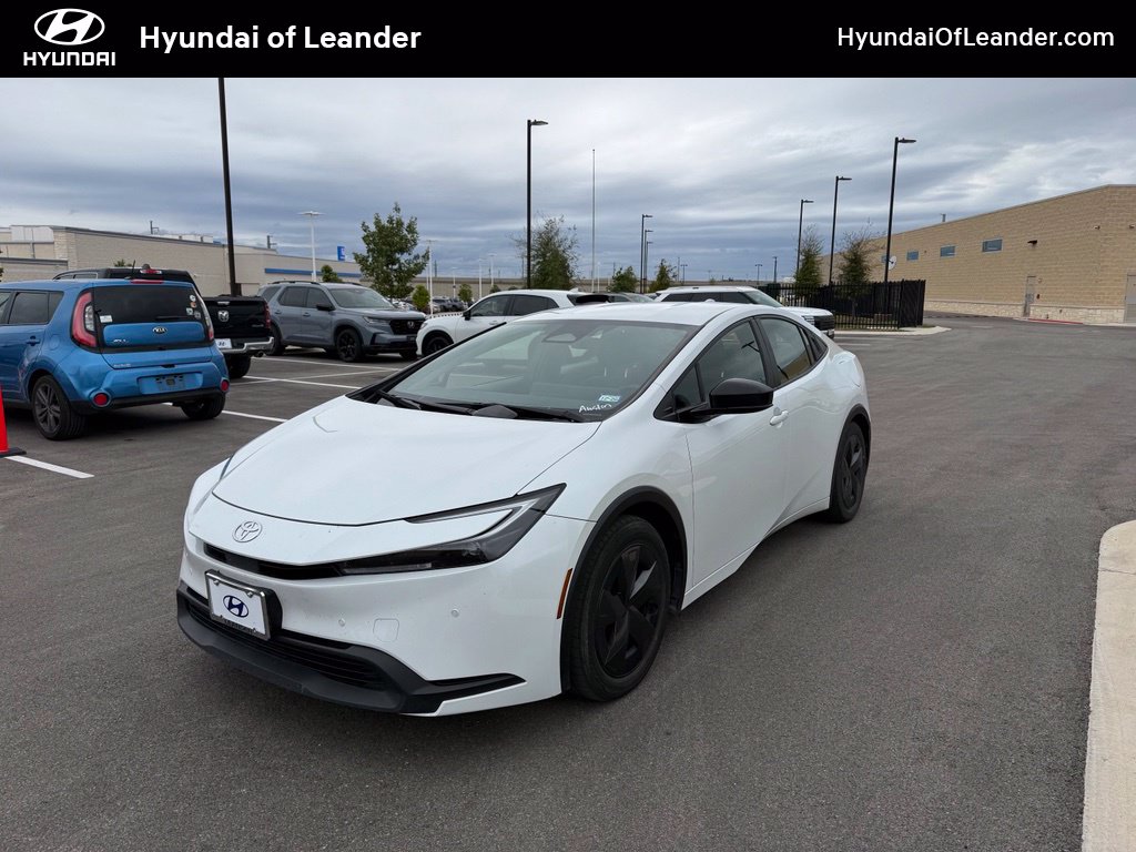 2024 Toyota Prius LE