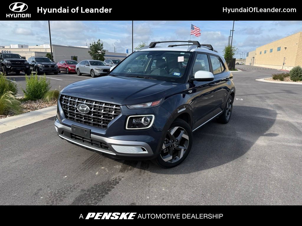 2023 Hyundai Venue Limited IVT's photo