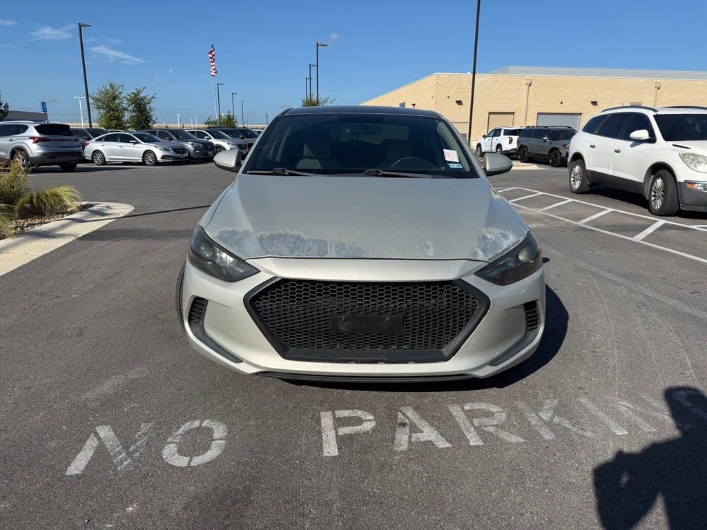 Used 2017 Hyundai Elantra SE Sedan