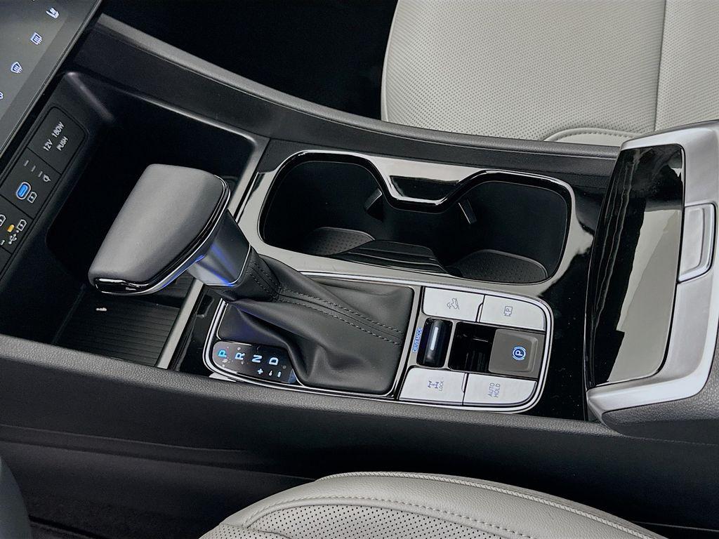 2026 Hyundai Santa Cruz Limited - Photo 15