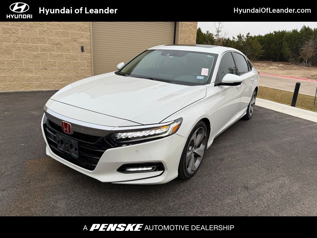 2018 Honda Accord Touring's photo