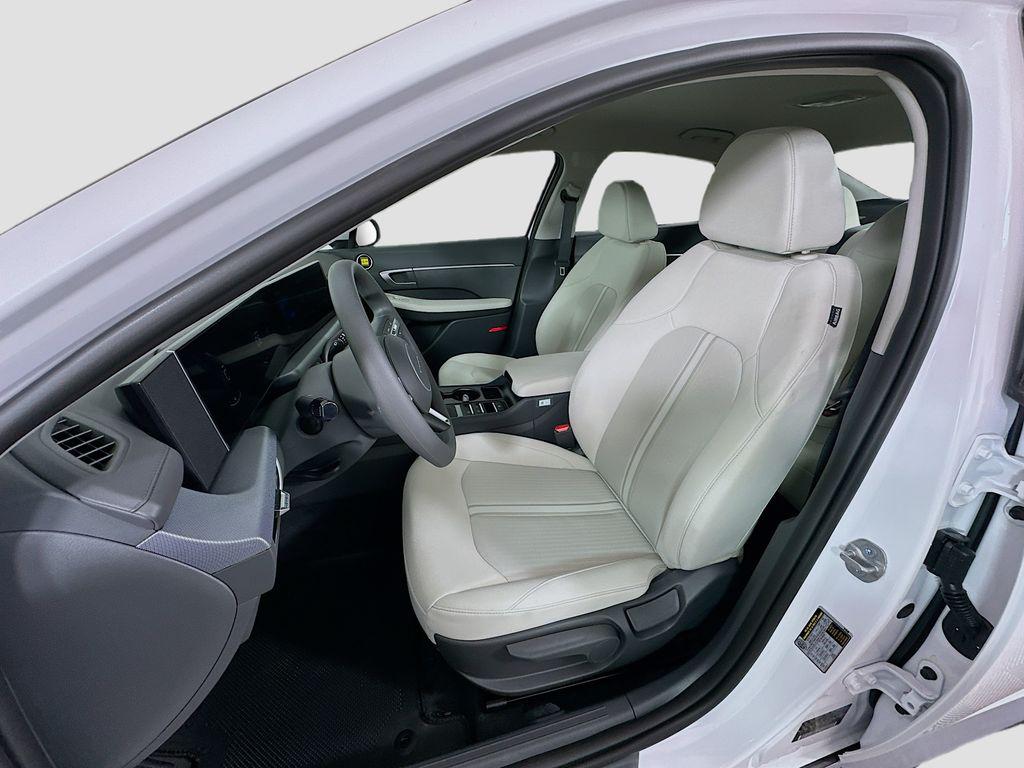 2026 Hyundai Sonata SE - Photo 15