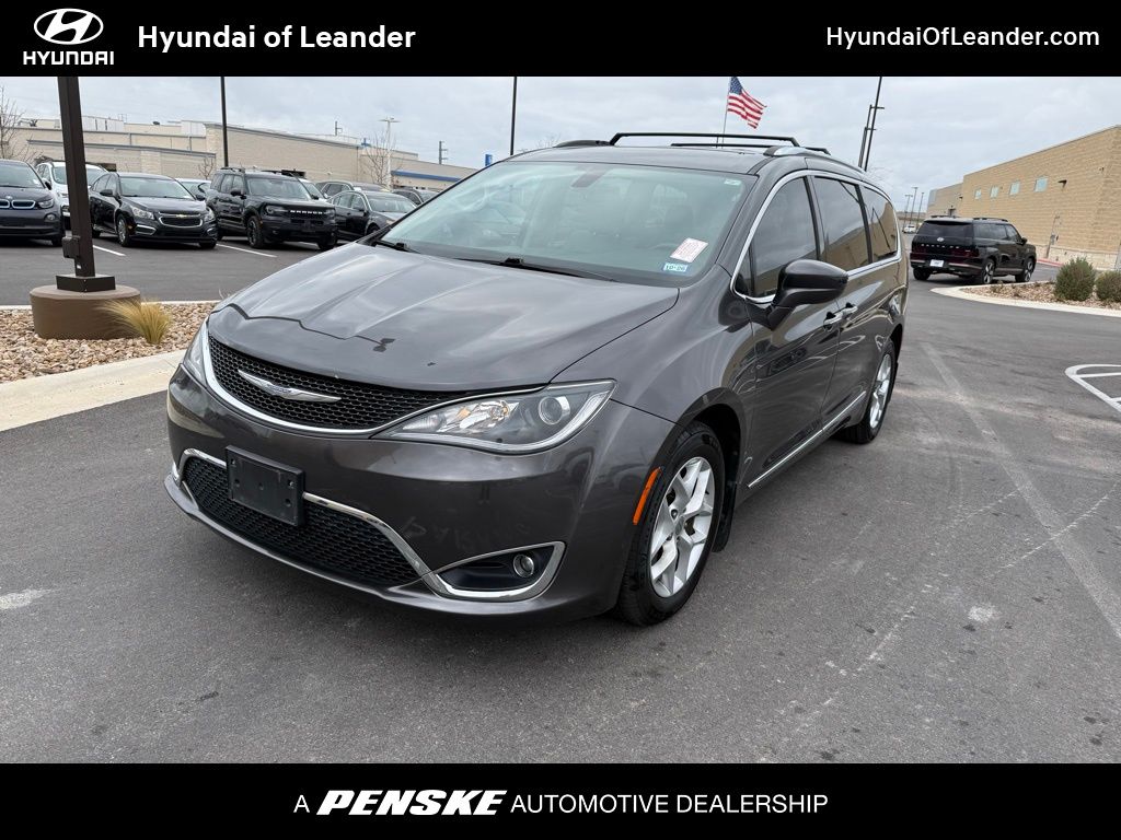 2017 Chrysler Pacifica Touring-L Plus