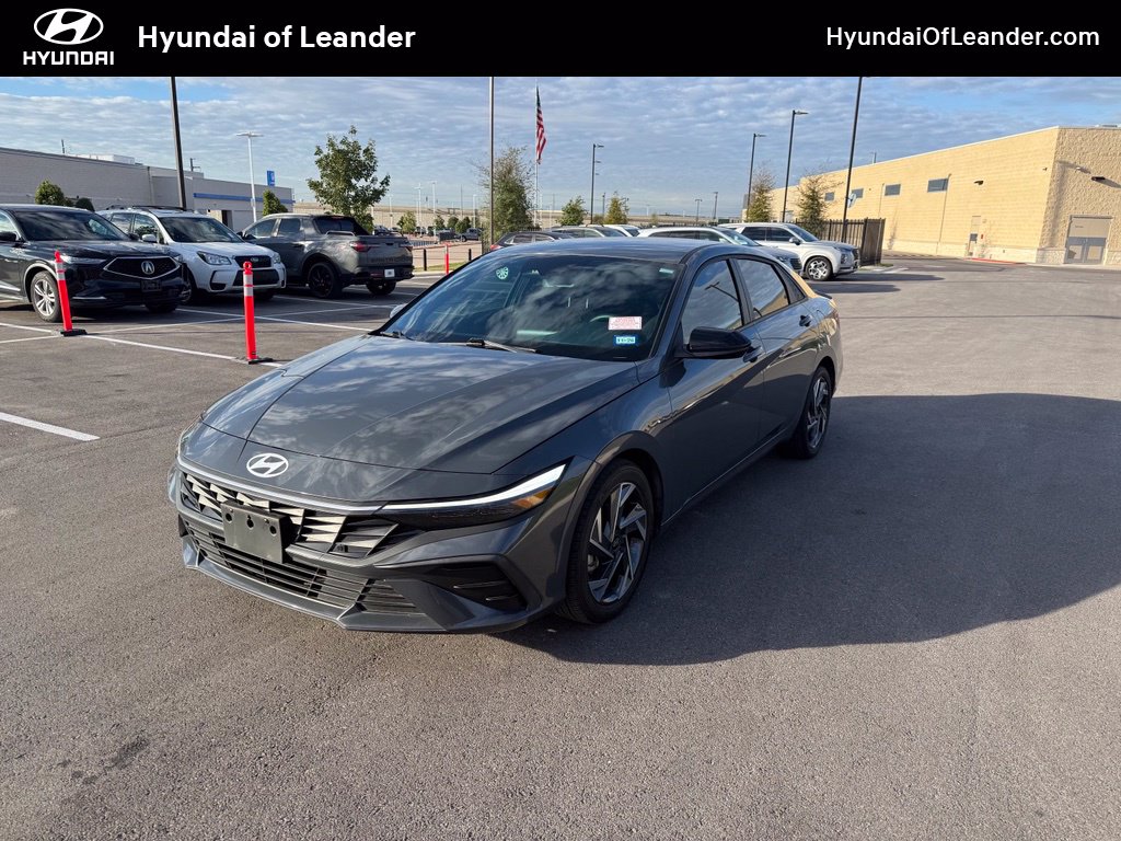  Hyundai Elantra