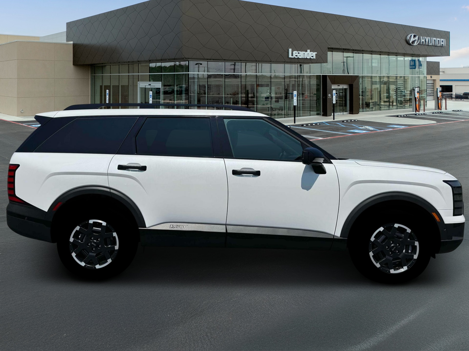 2026 Hyundai Palisade XRT Pro - Photo 9
