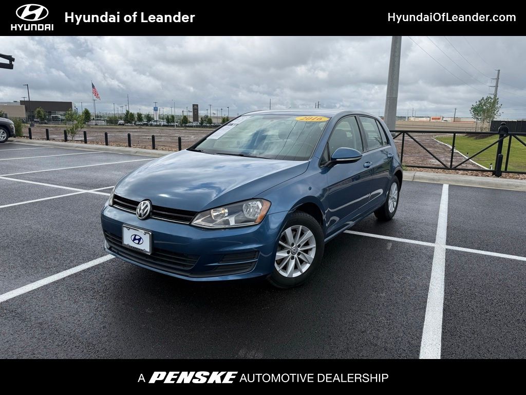 2016 Volkswagen Golf TSI S w/Sunroof 4-door Auto's photo