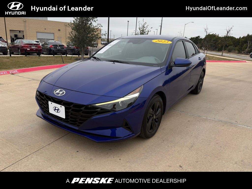 2023 Hyundai Elantra SEL's photo