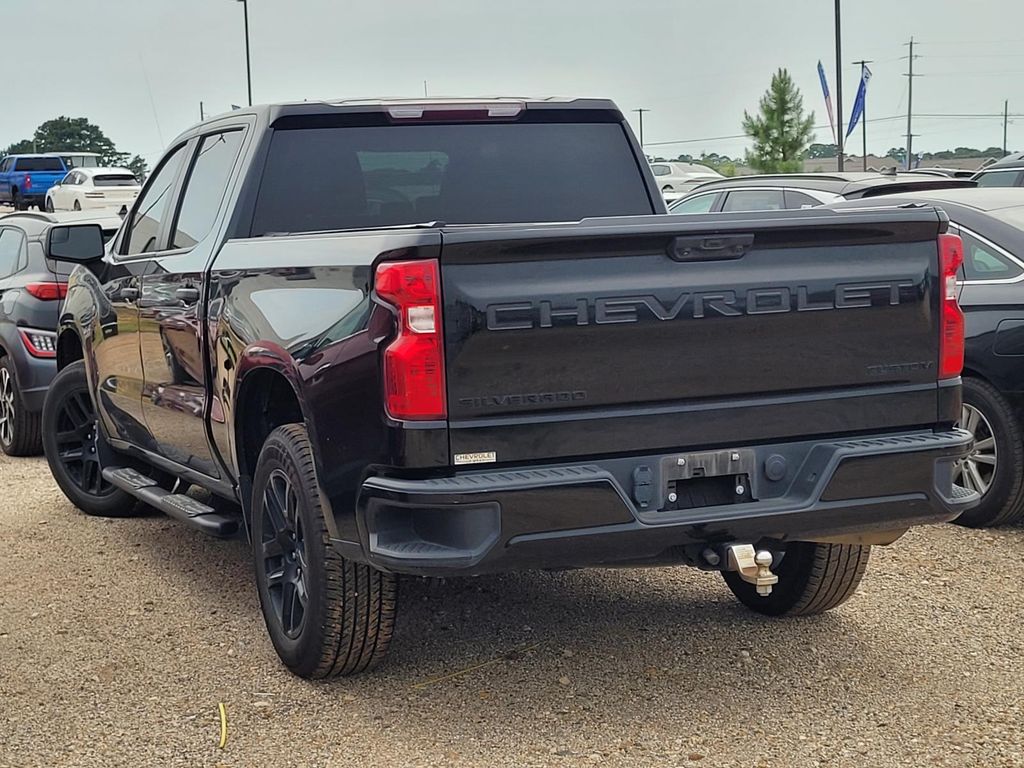 2023 Chevrolet Silverado 1500 Custom photo 4
