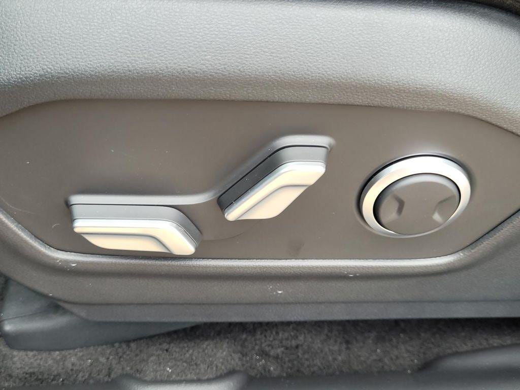 2025 Hyundai Santa Fe XRT - Photo 10
