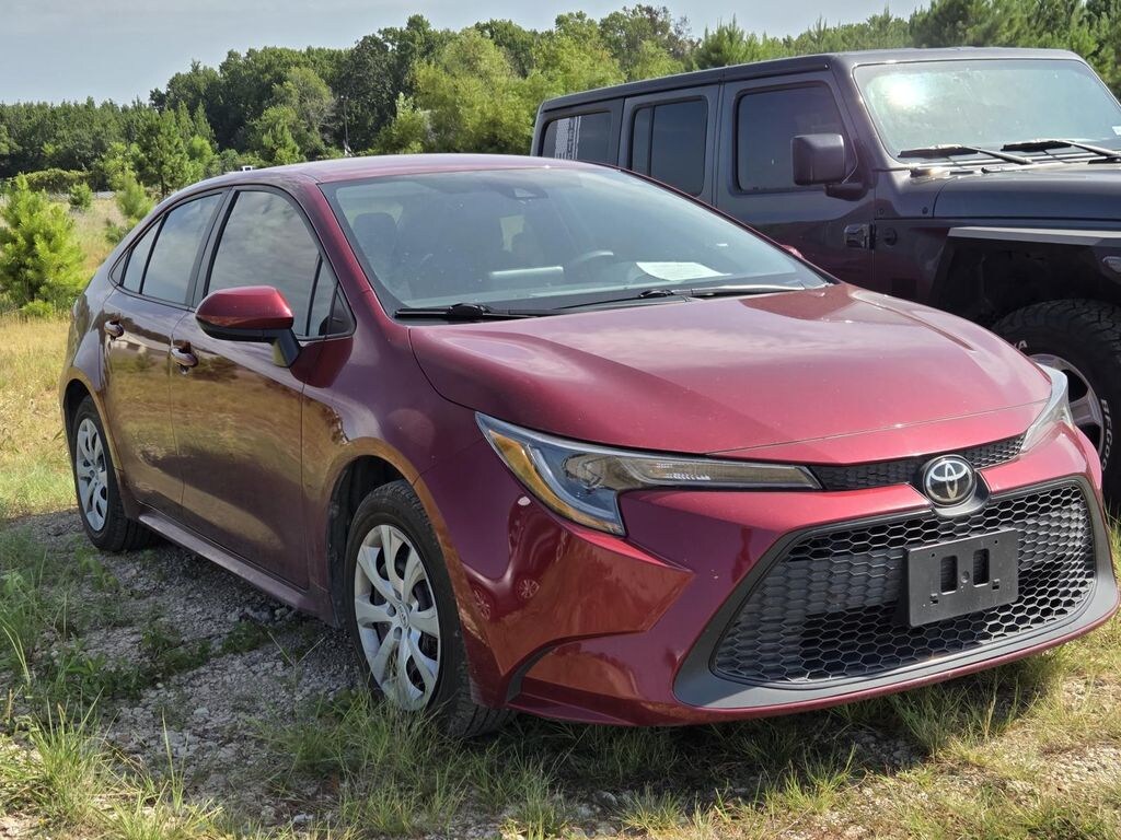 Used 2022 Toyota Corolla LE Sedan