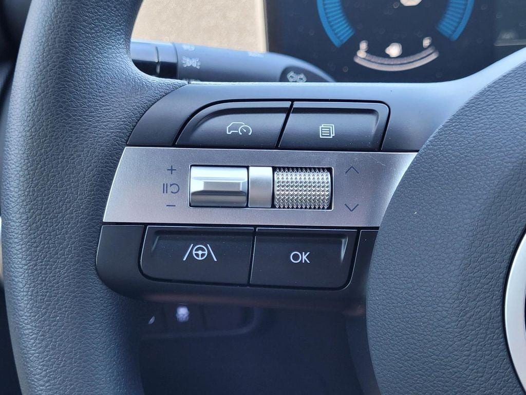2025 Hyundai Santa Cruz SE - Photo 18