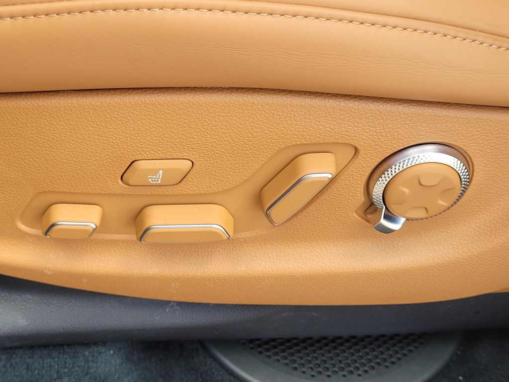 2025 GENESIS GV80 Prestige - Photo 13