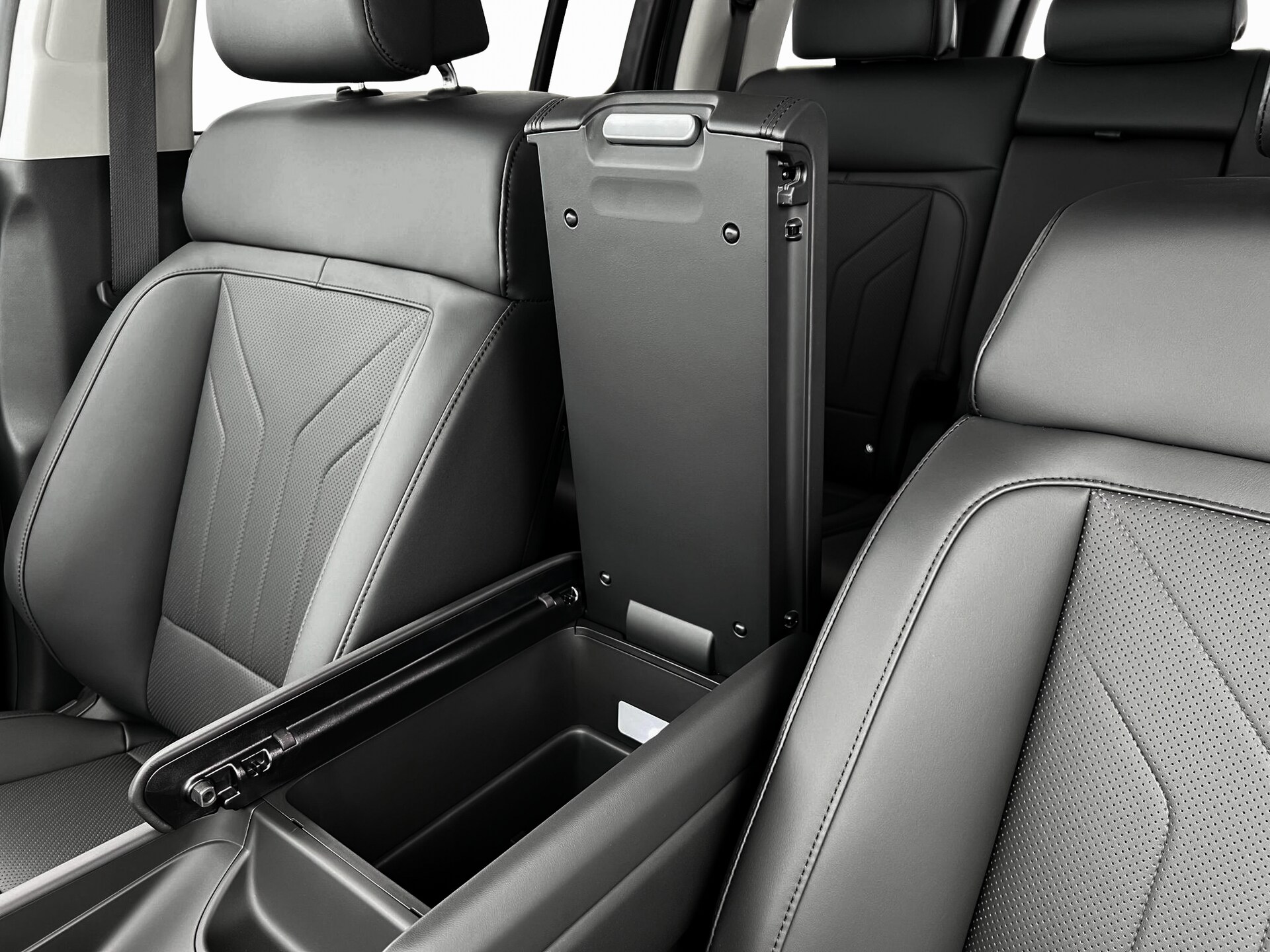 2025 Hyundai Santa Fe SEL - Photo 18