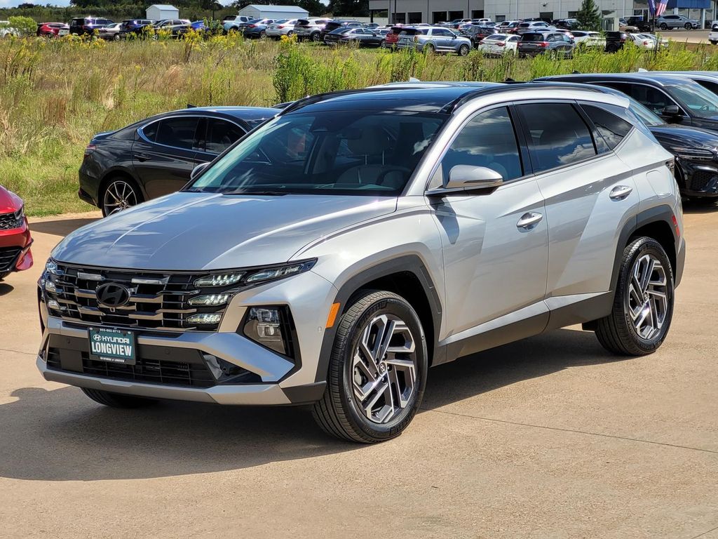 2025 Hyundai Tucson Hybrid Limited photo 3