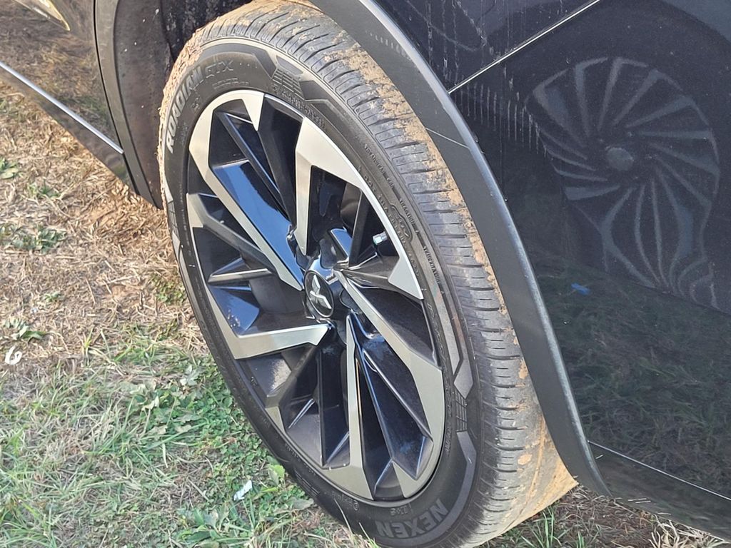 2024 Mitsubishi Outlander SEL photo 4