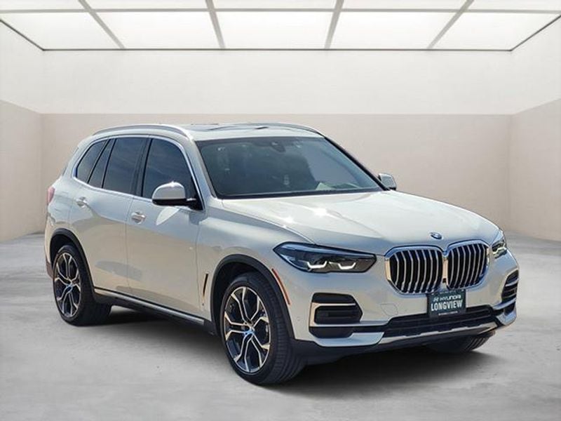 2023 BMW X5 40i's photo