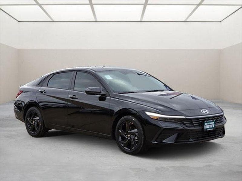2026 Hyundai Elantra SEL's photo