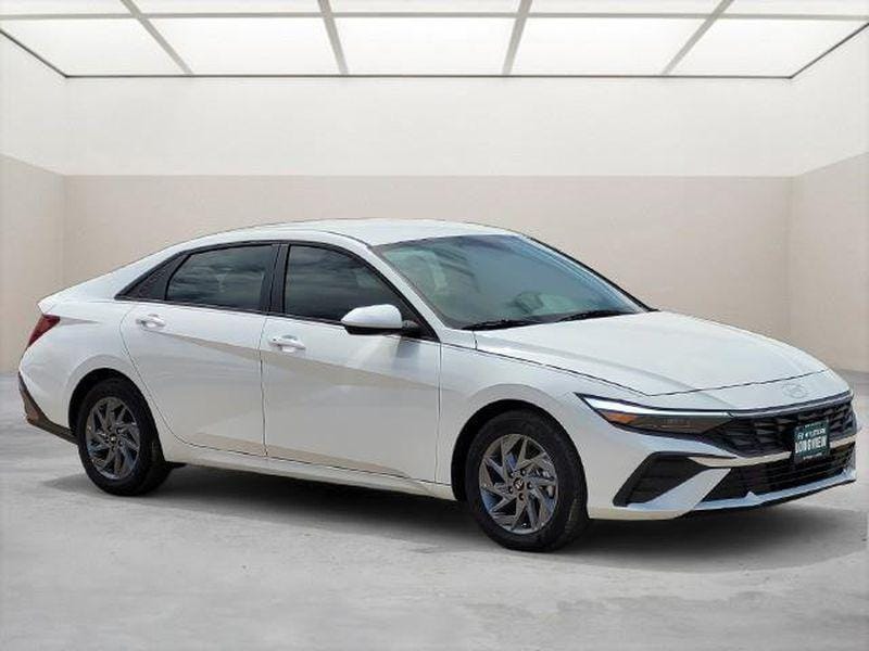 2026 Hyundai Elantra Hybrid