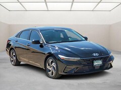 2025 Hyundai Elantra Limited Sedan