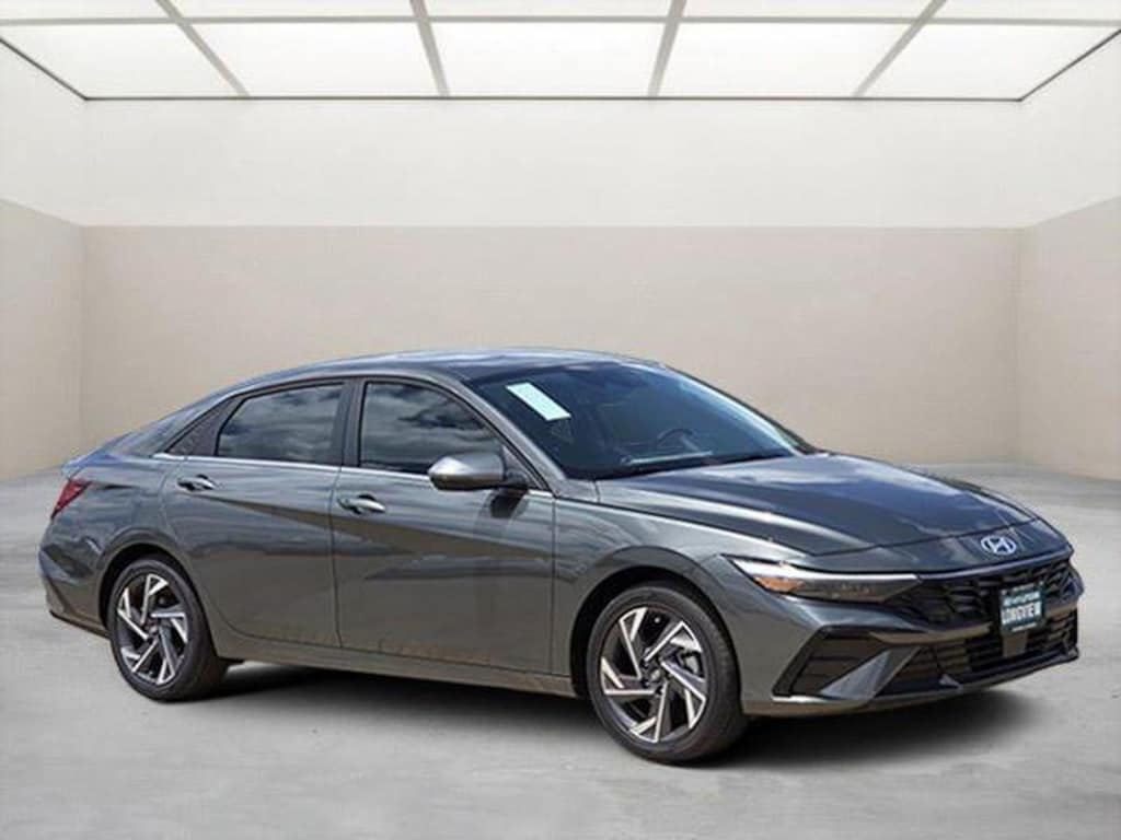 New 2026 Hyundai Elantra Limited Sedan