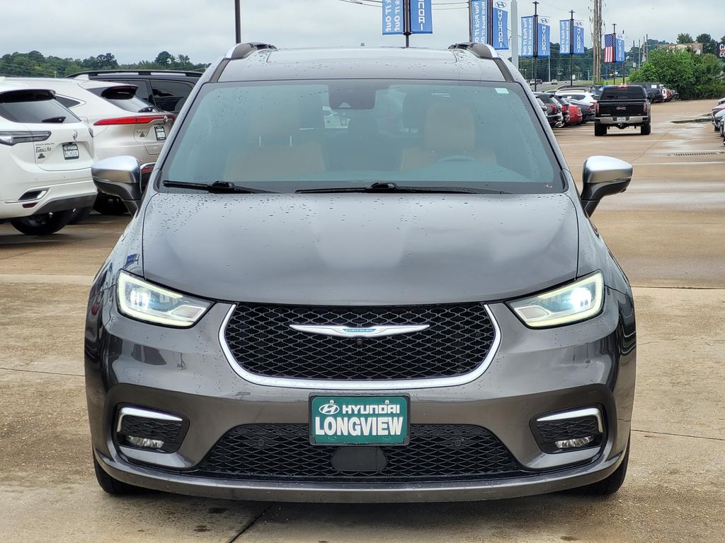 2021 Chrysler Pacifica Hybrid Pinnacle photo 2