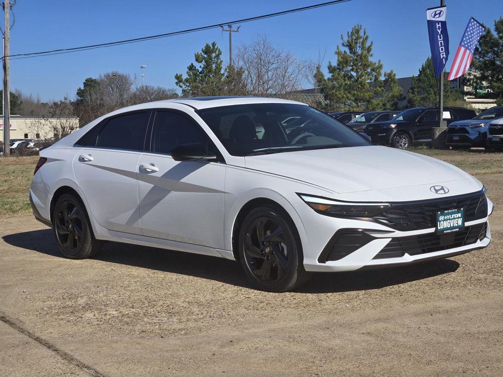 2026 Hyundai Elantra SEL's photo