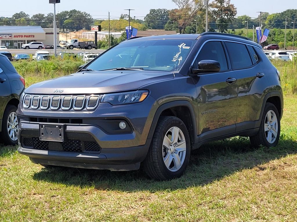 2022 Jeep Compass North Edition Latitude photo 3