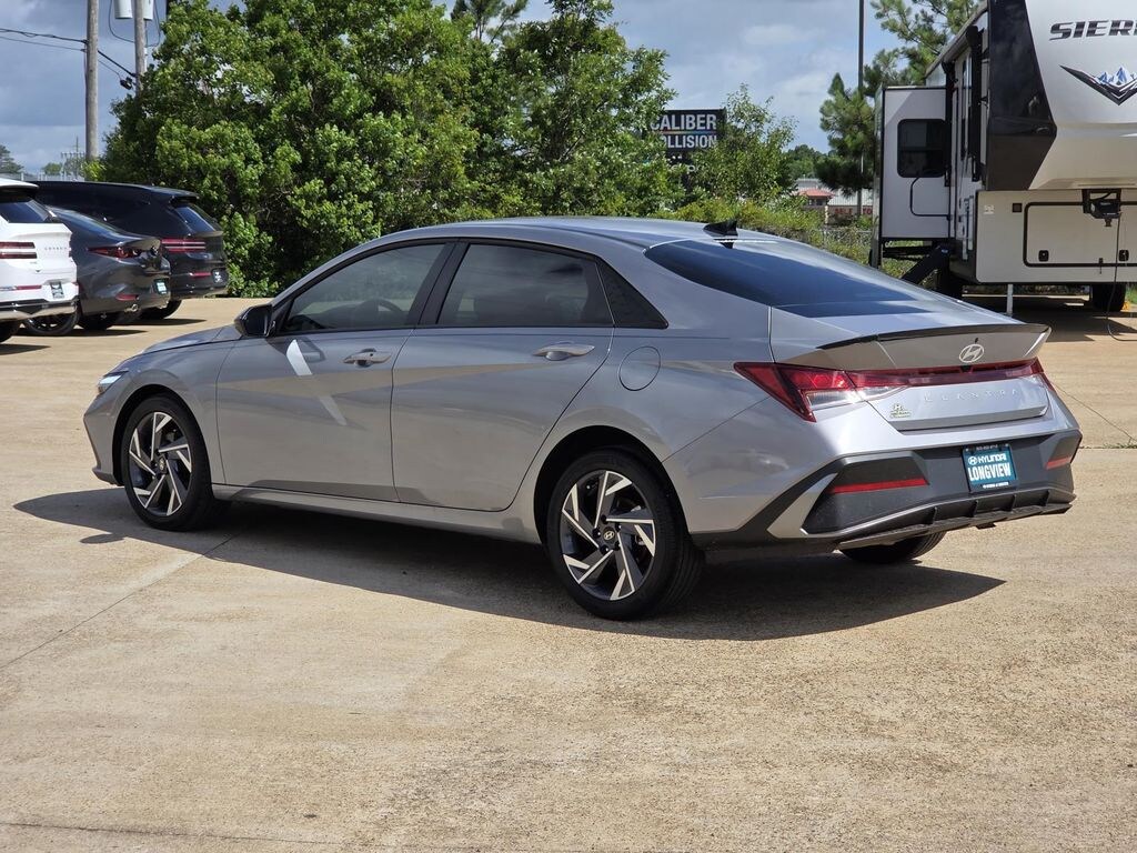 Used 2025 Hyundai Elantra SEL Sport Sedan