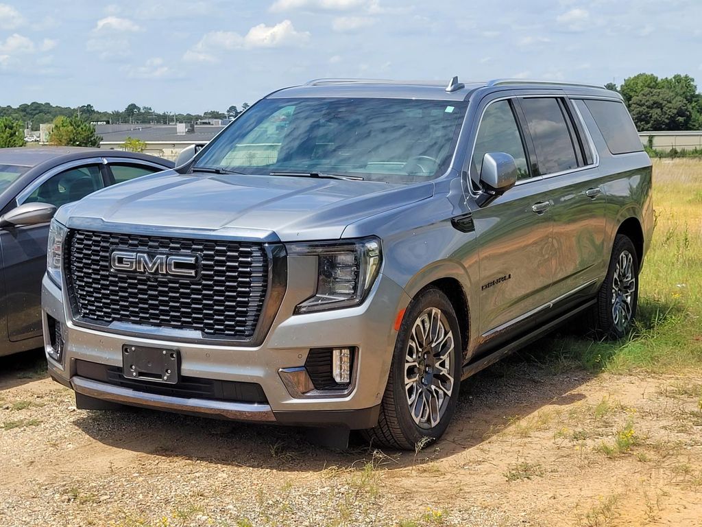 2023 Gmc Yukon XL Denali Ultimate photo 3