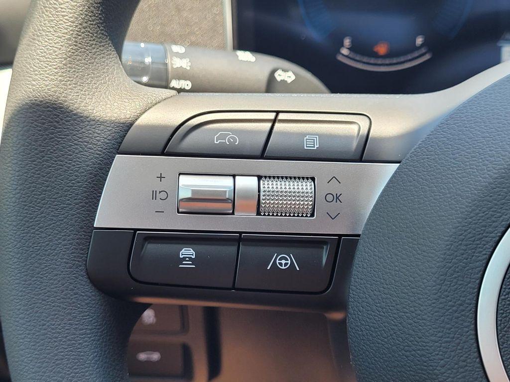 2025 Hyundai Sonata SE - Photo 18