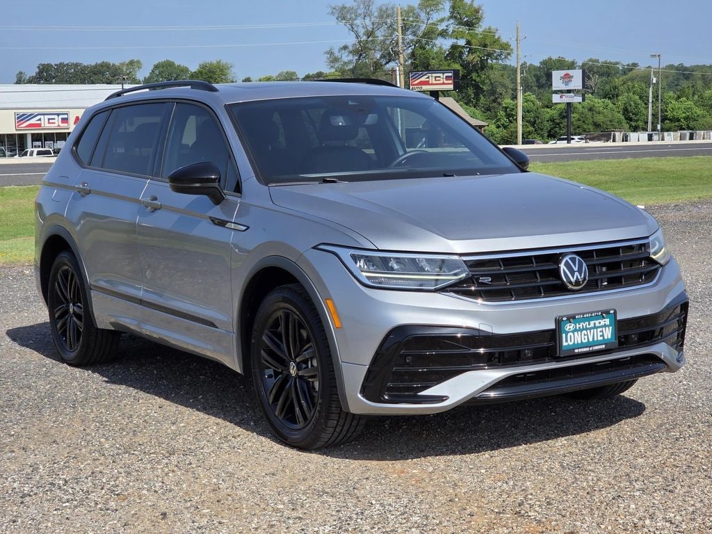Used 2022 Volkswagen Tiguan SE R-Line Black SUV