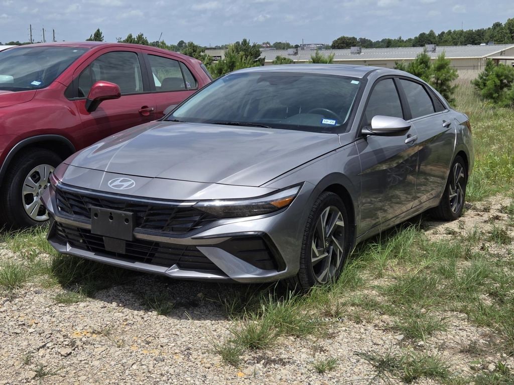 Used 2024 Hyundai Elantra SEL Sedan