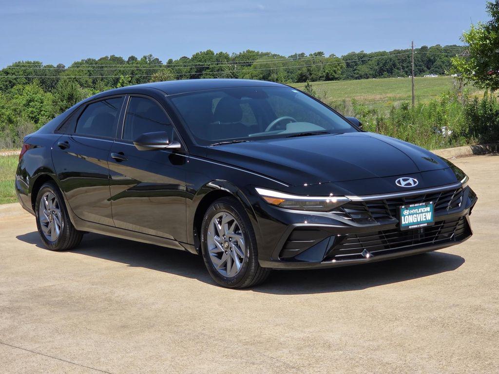 2026 Hyundai Elantra Hybrid