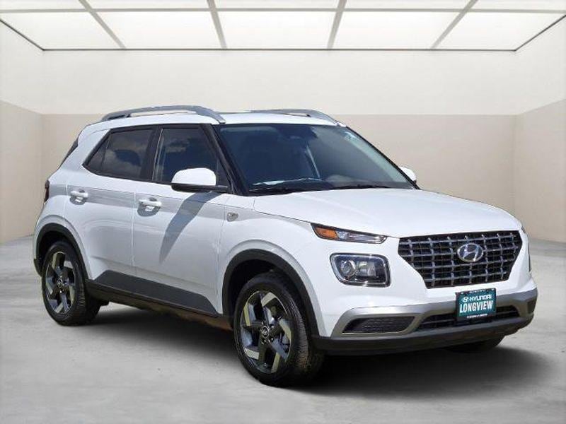 2026 Hyundai Venue SEL w/ 2-Tone Roof IVT's photo