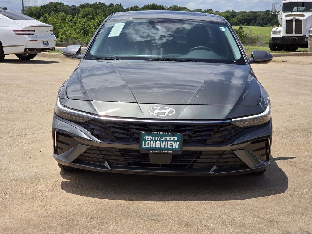 New 2026 Hyundai Elantra Limited Sedan