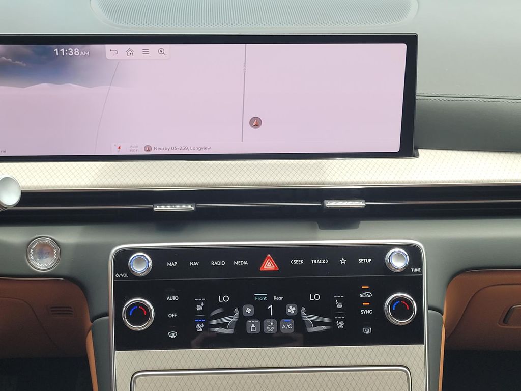 2025 GENESIS GV80 Prestige - Photo 18