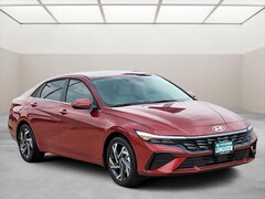 2025 Hyundai Elantra Limited Sedan