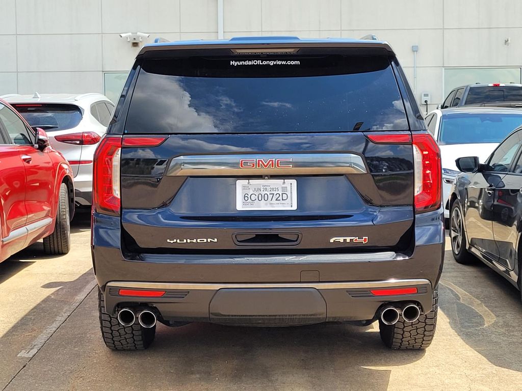 2023 Gmc Yukon AT4 photo 2