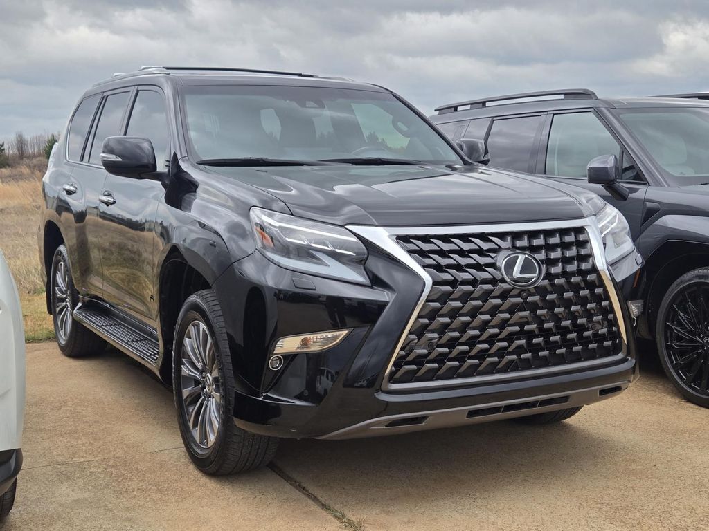 2023 Lexus GX LUXURY's photo