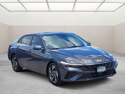 2025 Hyundai Elantra Limited Sedan