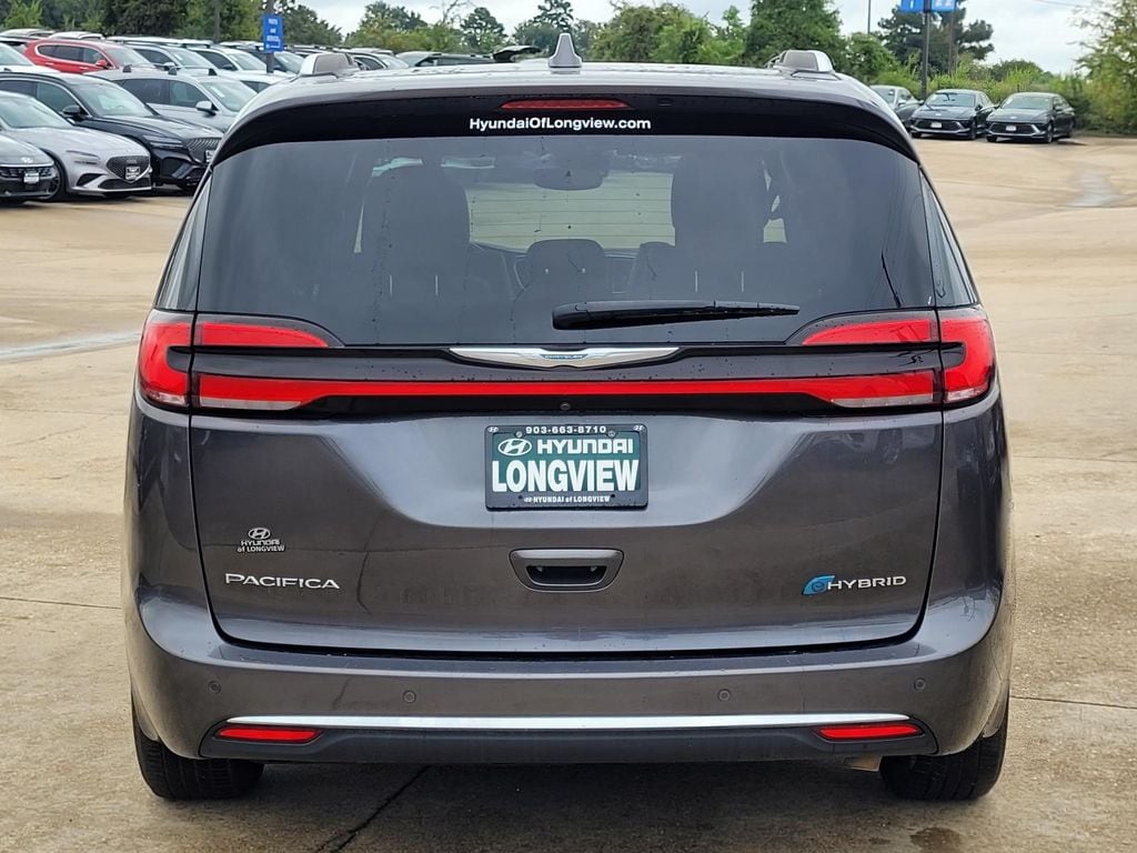 Used 2021 Chrysler Pacifica Hybrid Hybrid Pinnacle Van Passenger Van