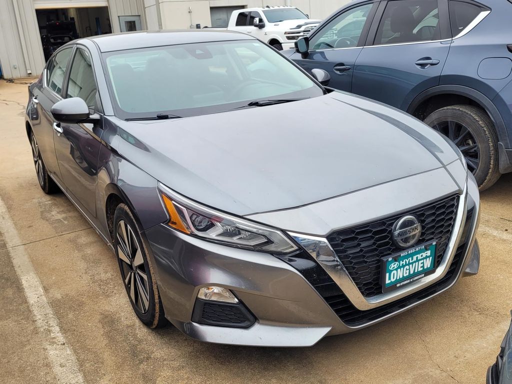 2022 Nissan Altima 2.5 SV's photo