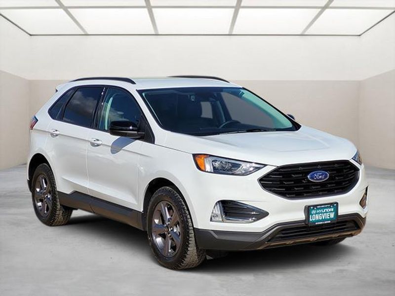 2024 Ford Edge SEL's photo