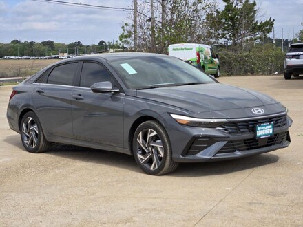 2026 Hyundai Elantra Hybrid Limited Sedan