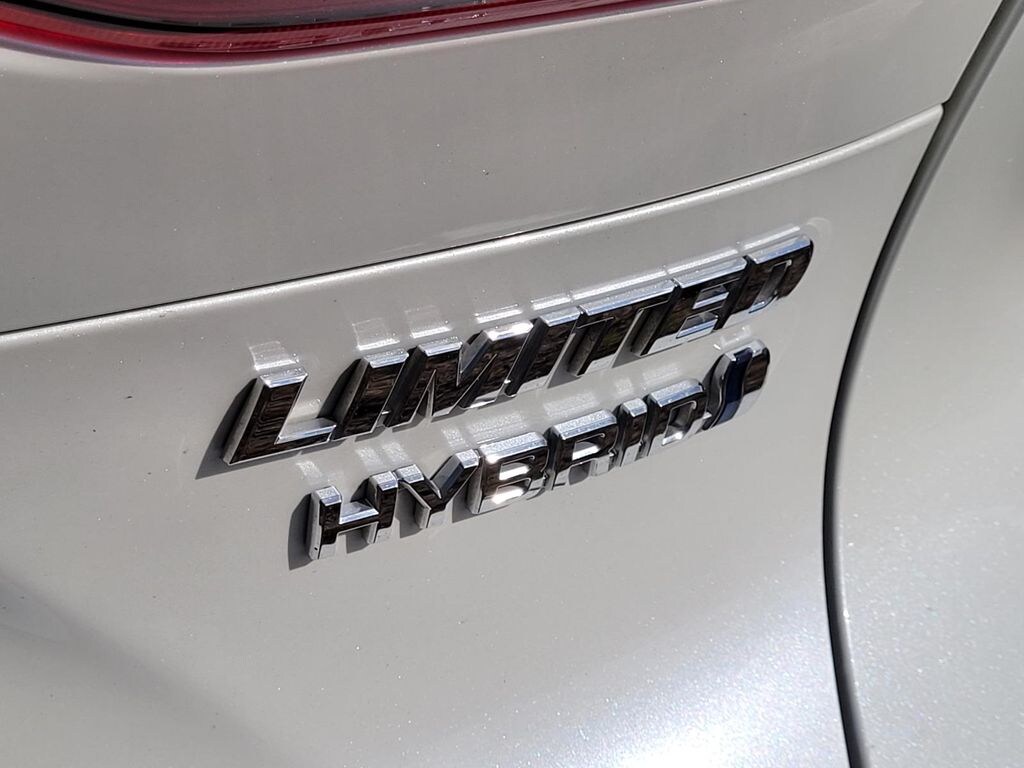 Used 2021 Toyota Venza Limited SUV