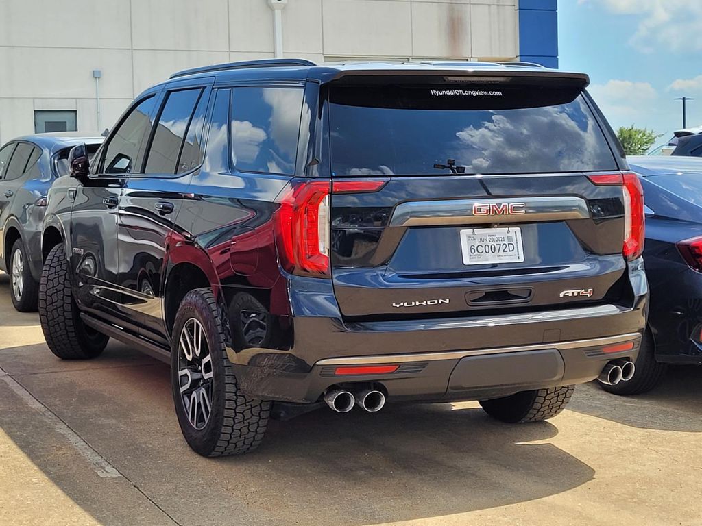 2023 Gmc Yukon AT4 photo 3