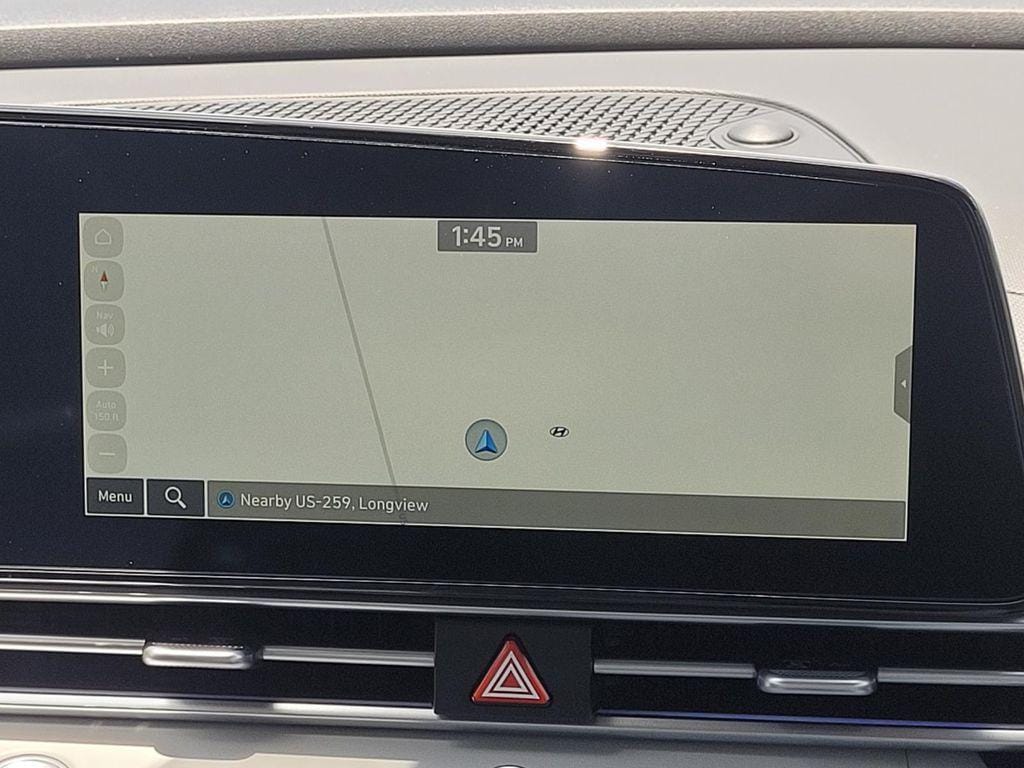 2025 Hyundai Elantra Limited - Photo 17