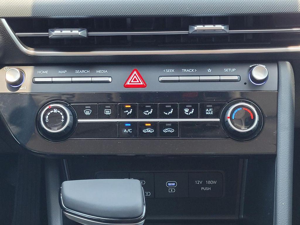 2025 Hyundai Sonata SE - Photo 14