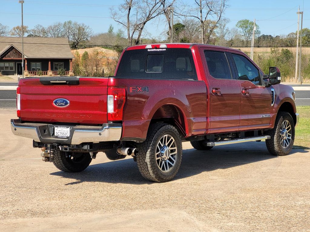 2019 Ford F-250 Lariat photo 4