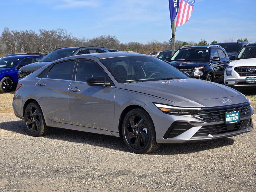 2026 Hyundai Elantra SEL's photo